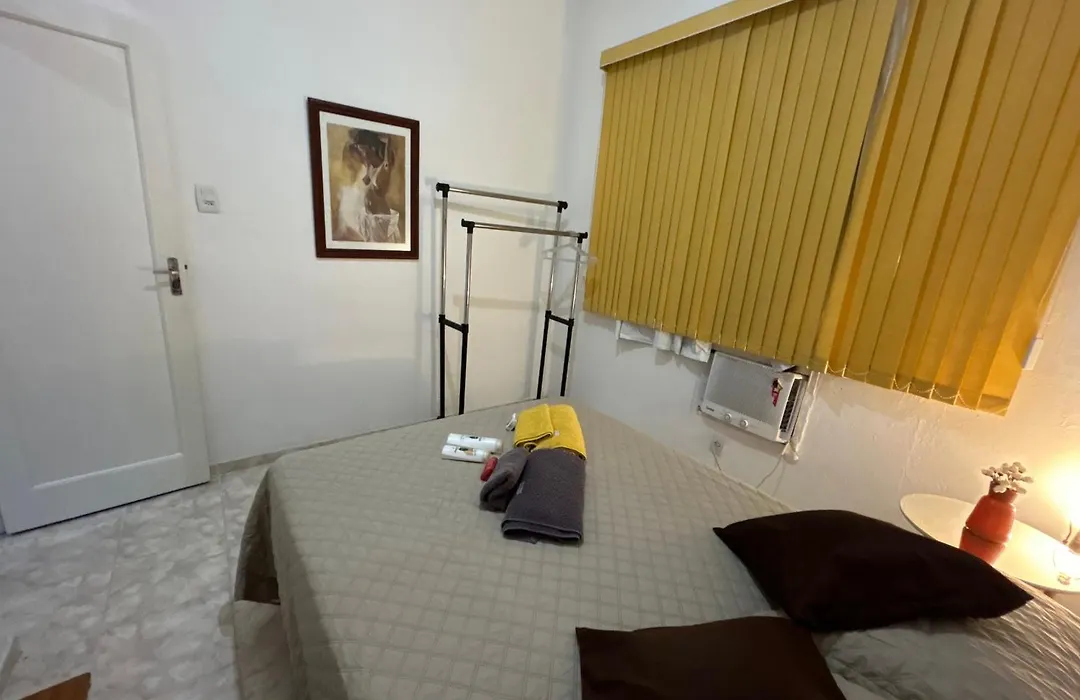 Apartamento Temporada Próximo A Praia De Ipanema!-1